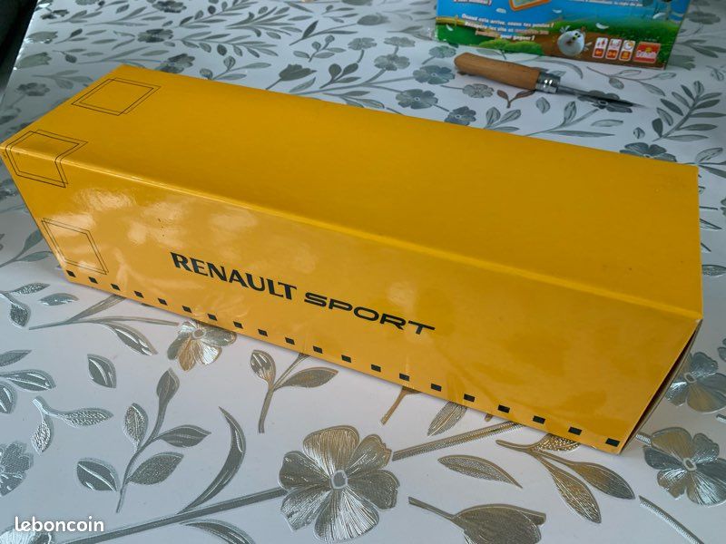 COFFRET ENSEMBLE RALLYE RENAULT ESTAFETTE + RENAULT 5 TURBO