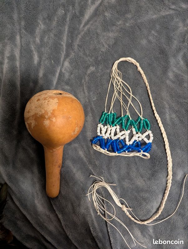 Petit chekere calebasse instrument (réparation faite voir dernière photo) (image 2)