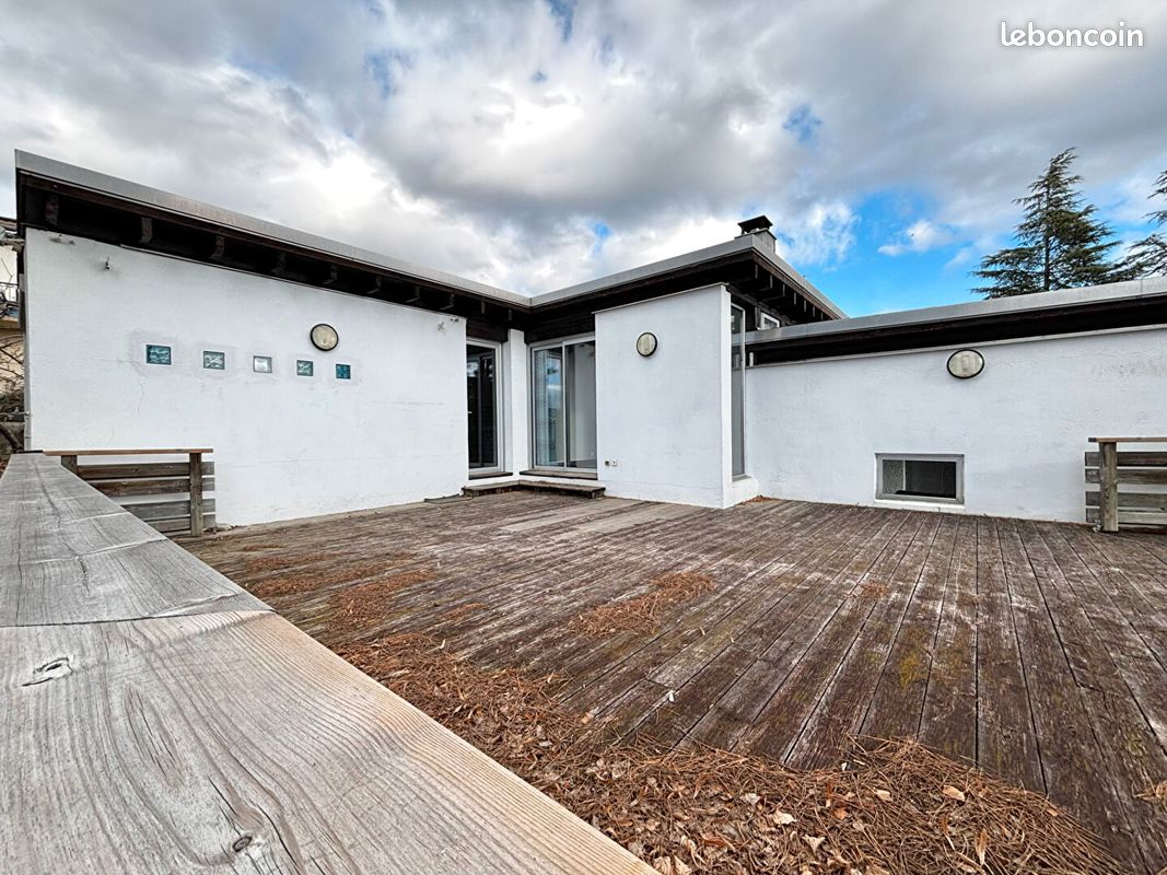 Maison 9 pièces 212 m² · à Sorbiers · 212 m² · 330 000 €