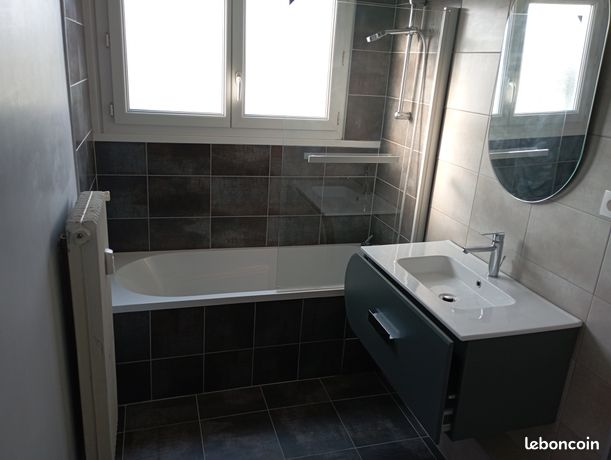 Appartement a louer 77 m²