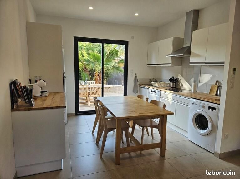 Maison 3 pièces 89 m² · à La Rochefoucauld-en-Angoumois · 89 m² · 890 €/mois