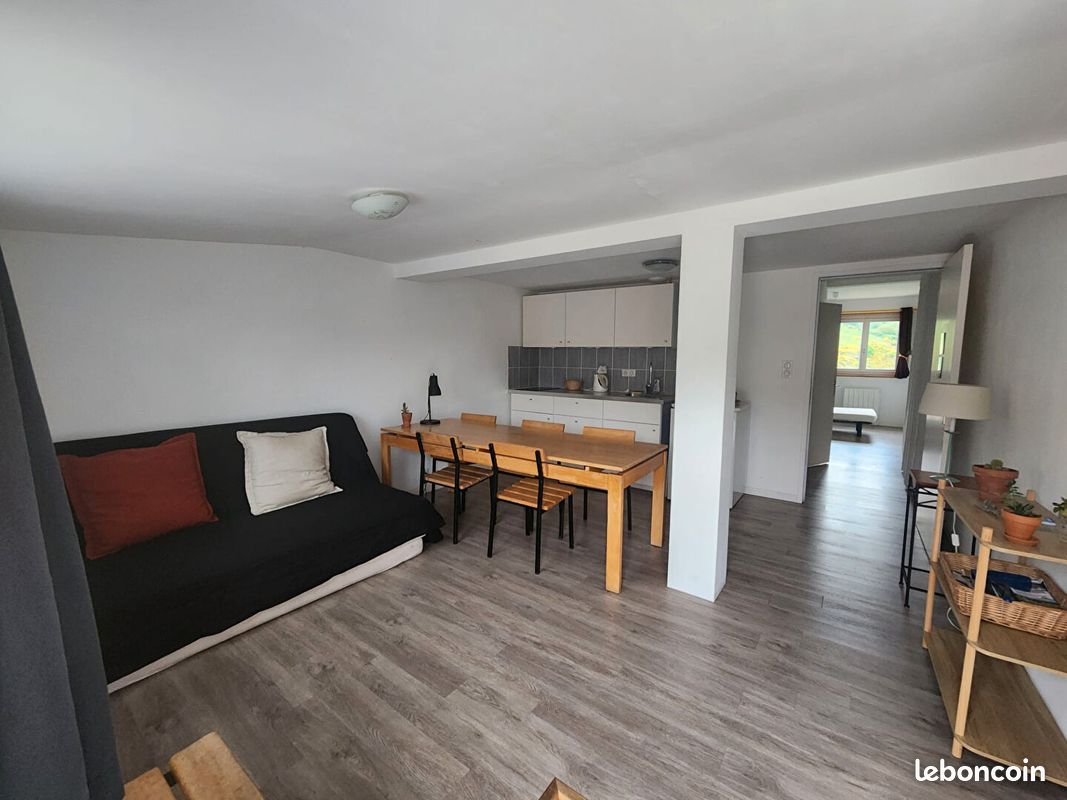 Appartement 2 pièces 33 m² · à Neuvéglise-sur-Truyère · 33 m² · 48 000 €