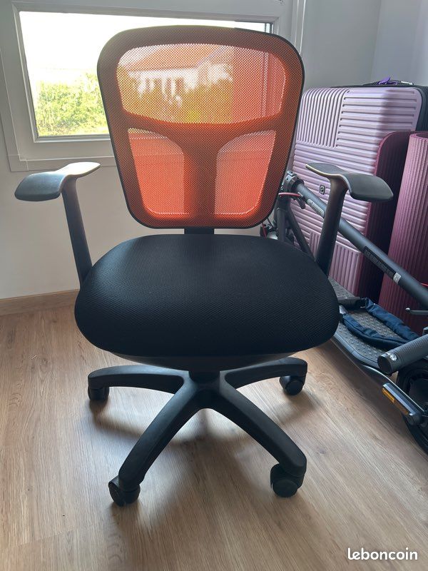 Chaise de bureau (image 1)