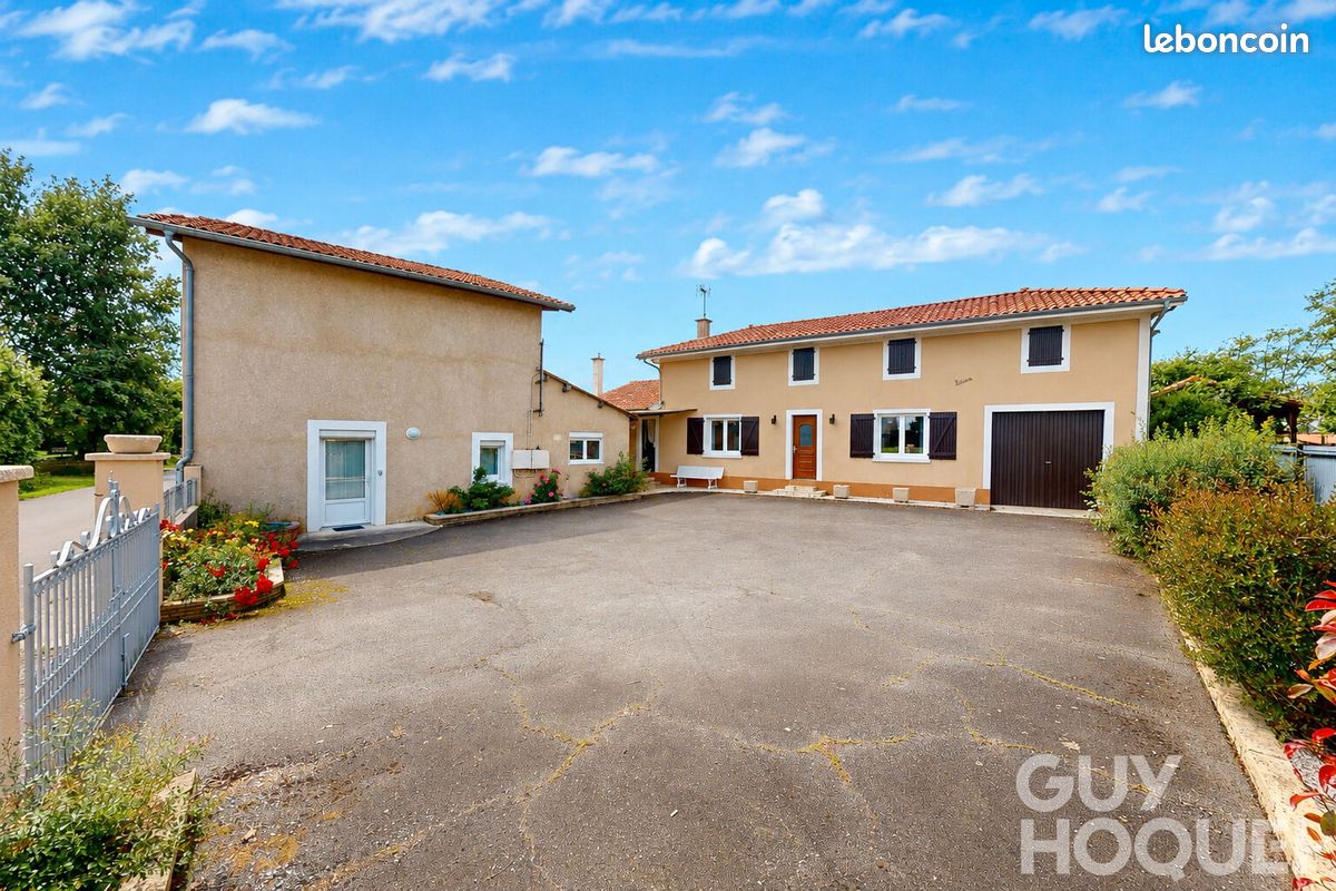 Maison 7 pièces 182 m² · à Hagetmau · 182 m² · 235 000 €