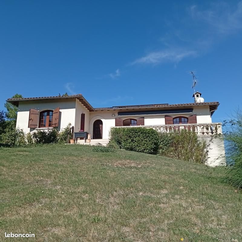 Maison 6 pièces 158 m² · à Saint-Germain-du-Salembre · 158 m² · 299 600 €