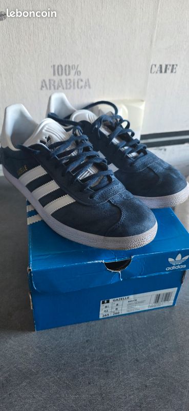 Baskets ADIDAS gazelle taille 41 1/3 - Chaussures