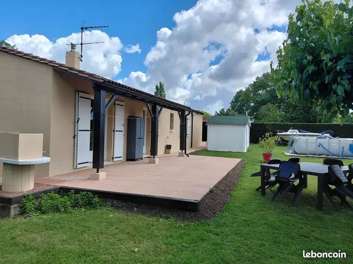 Maison 7 pièces 98 m² · à Saint-Martial-de-Mirambeau · 98 m² · 250 000 €