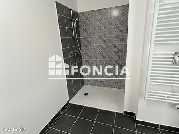 https://img.leboncoin.fr/api/v1/lbcpb1/images/f7/58/6f/f7586f9c206551dbebf0e85de1a2db2626b0cd29.jpg?rule=ad-image
