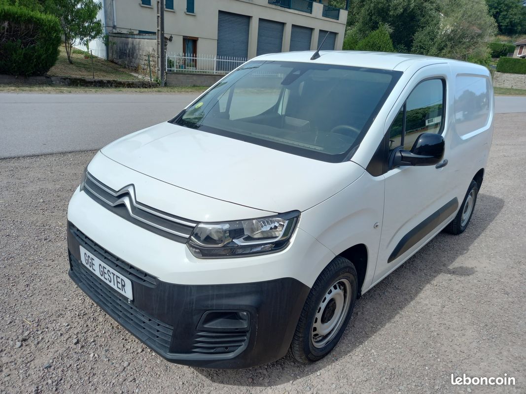 Citroen berlingo ste 1.5 bluehdi 100 driver gps camera 2 places 35677 kms garantie 12 mois partout en france (image 2)