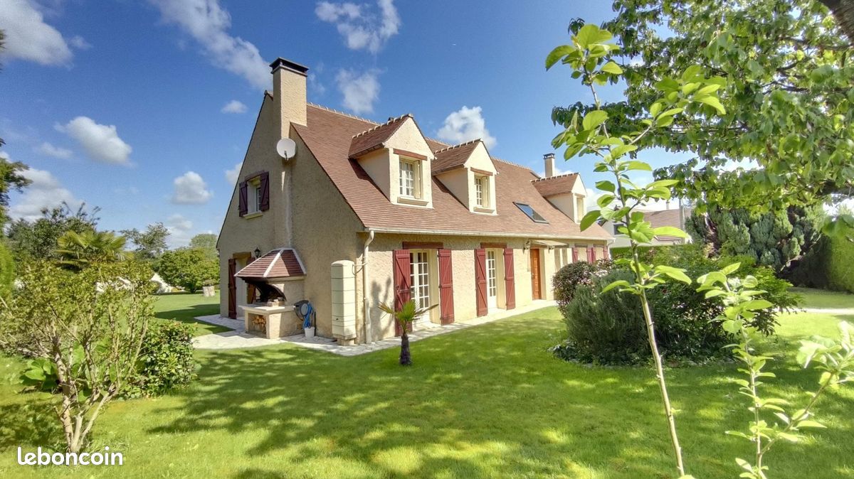 Maison 8 pièces 195 m² · à Goupillières · 195 m² · 683 000 €
