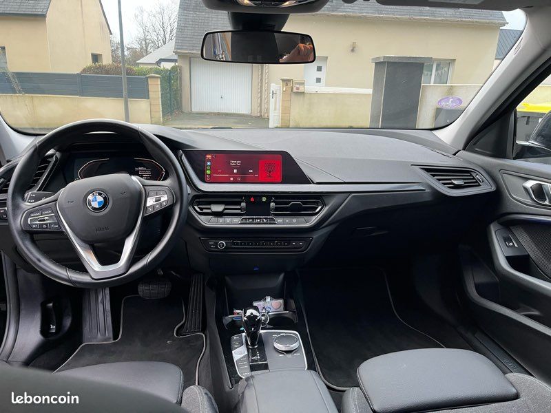 Vends BMW SÉRIE 1 édition sport (image 1)
