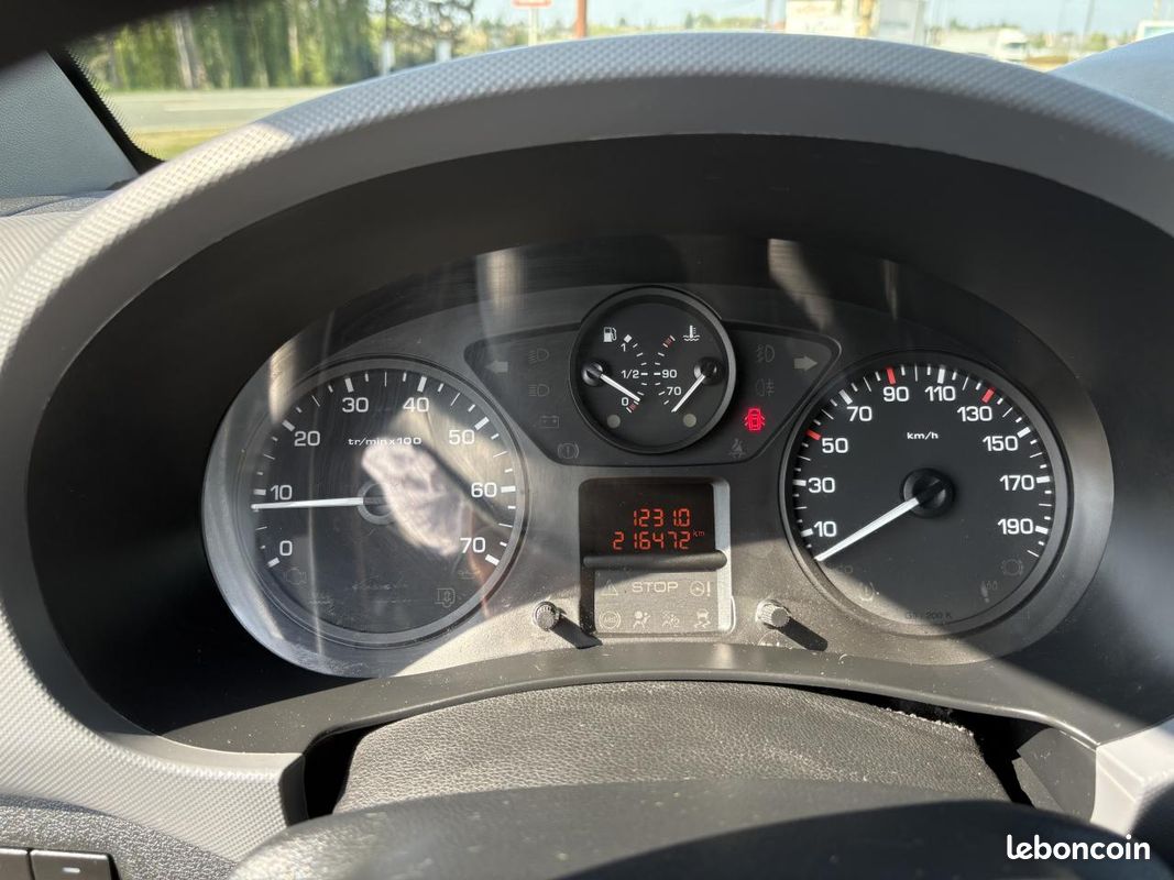 CITROEN BERLINGO 1.6 BlueHDi - 100 - GARANTIE 12 MOIS (image 14)