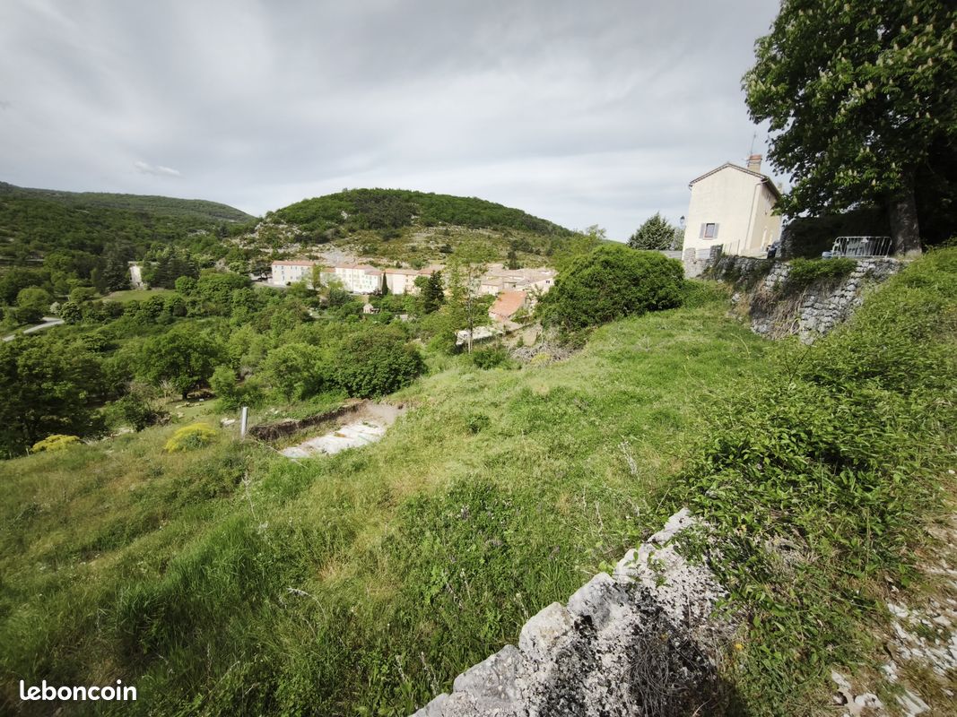 Terrain 1620 m² · à Comps-sur-Artuby · 1 620 m² · 75 000 €