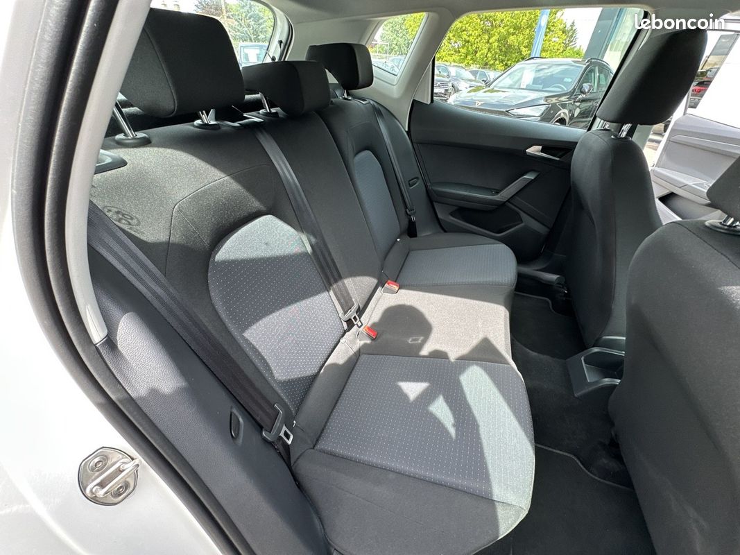 SEAT Arona 1.0 TSI 110 ch Start/Stop BVM6 Copa (image 27)