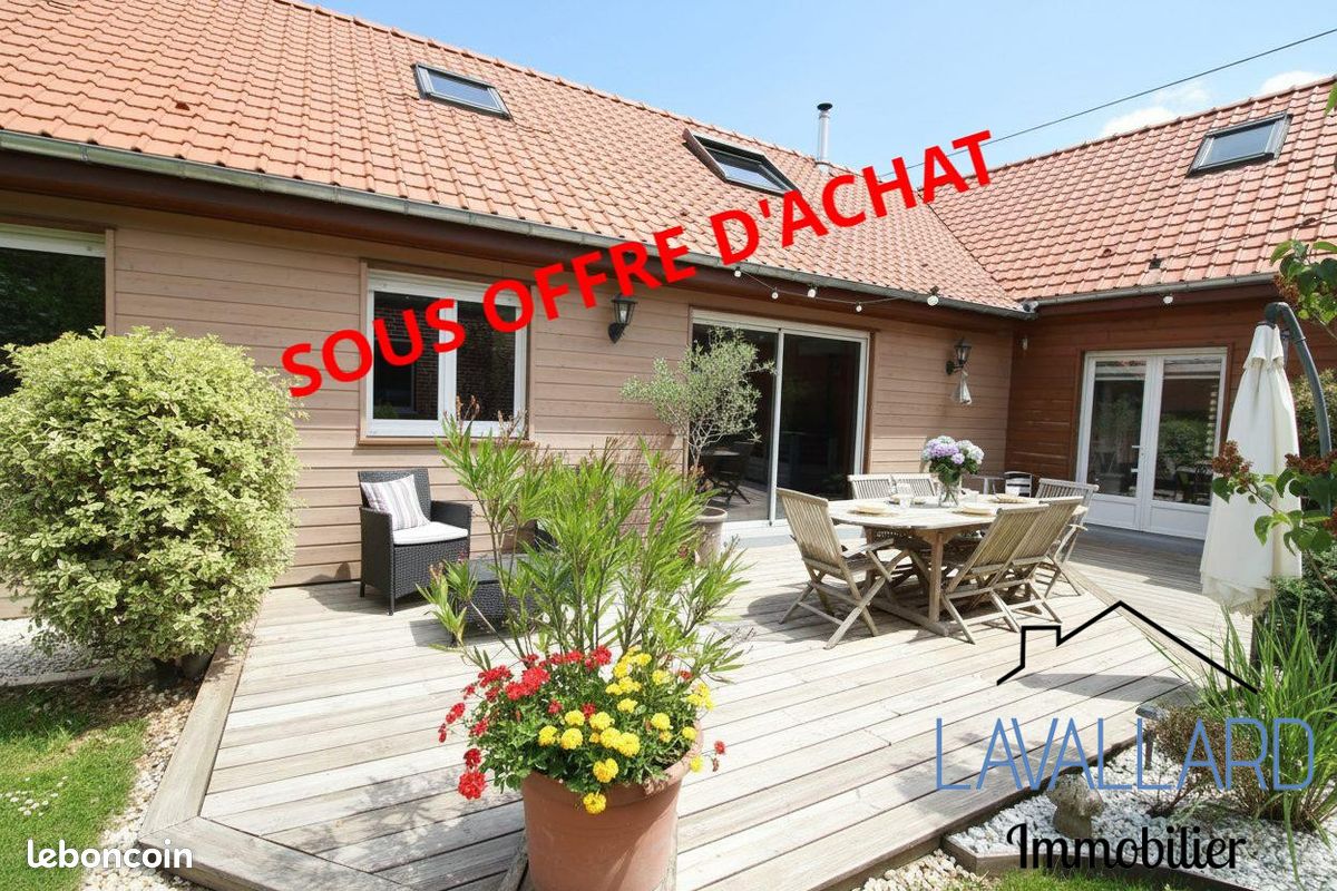 Maison 9 pièces 178 m² · à Beauquesne · 178 m² · 260 000 €