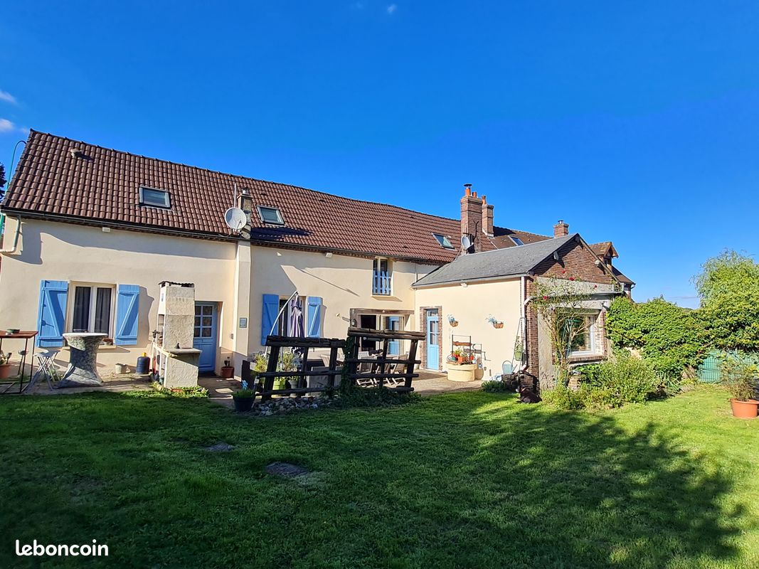 Maison 7 pièces 182 m² · à L'Habit · 182 m² · 280 000 €