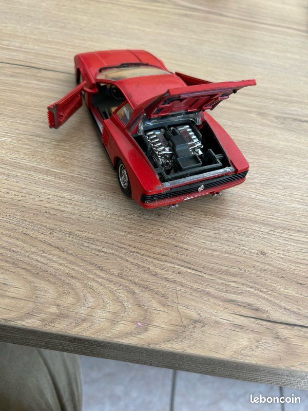 Voiture miniature Ferrari rouge testa rossa bburago italy 1/24 (image 4)