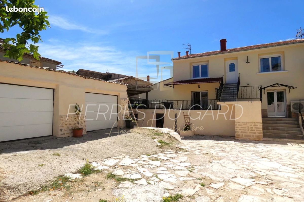 Maison 8 pièces 138 m² · à Saint-Jean-de-Ceyrargues · 138 m² · 242 000 €