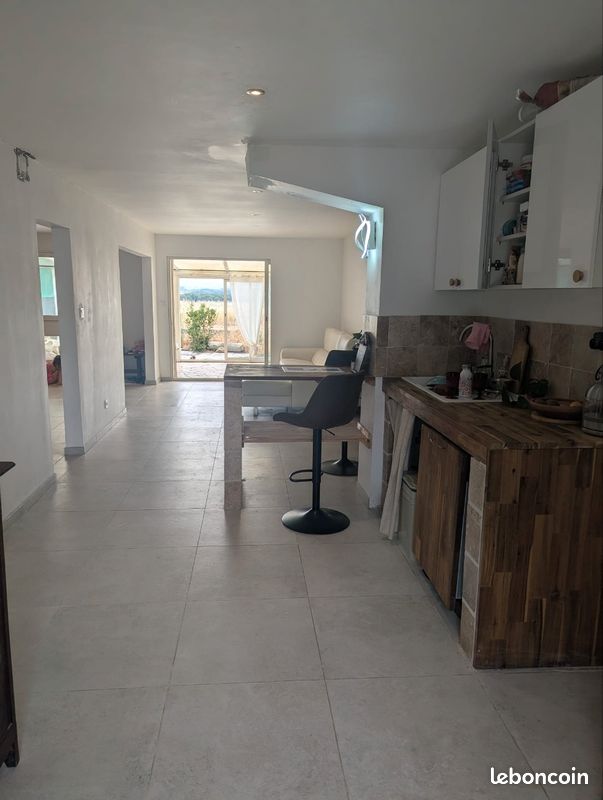 Maison 5 pièces 140 m² · à Carcassonne · 140 m² · 1 000 €