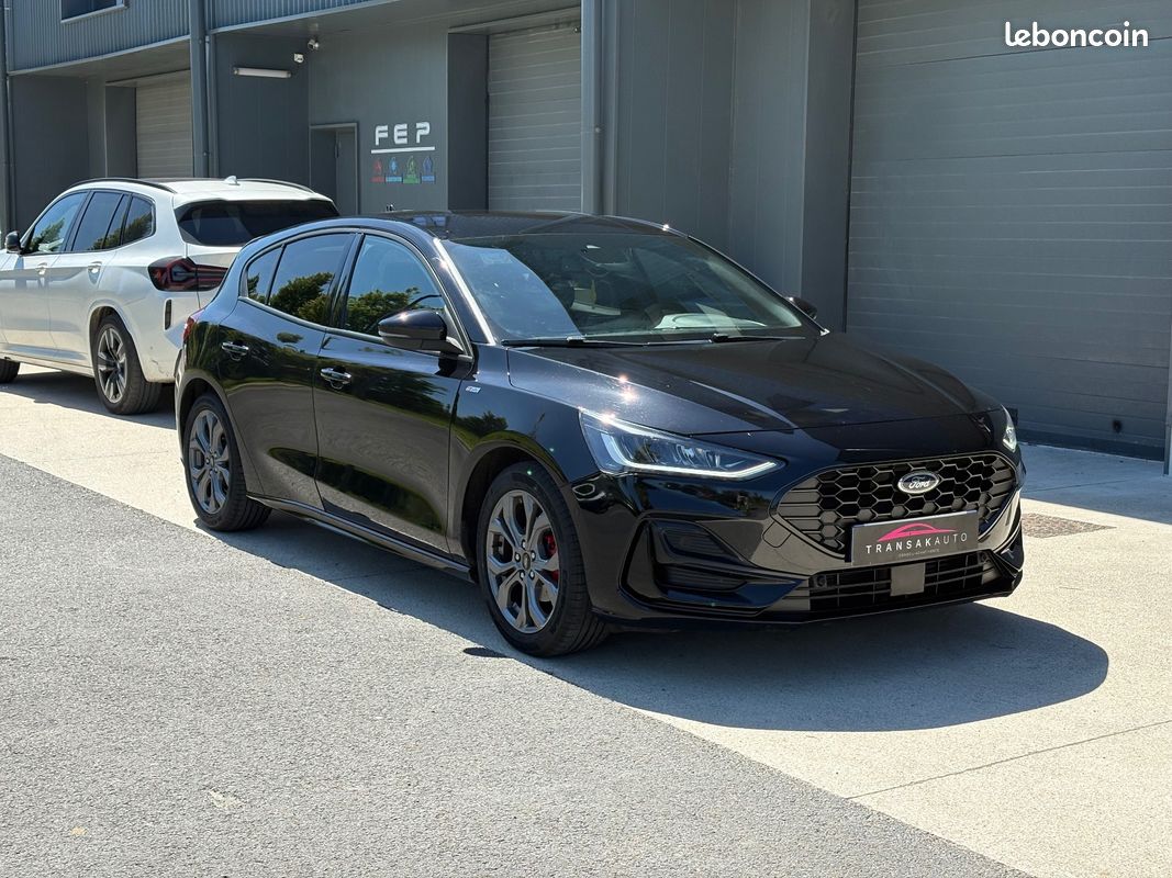 FORD FOCUS 1.0 Flexifuel 125 SS mHEV ST-Line Design / Park Assist / Caméras de recul / Sièges Chauffant / App (image 5)