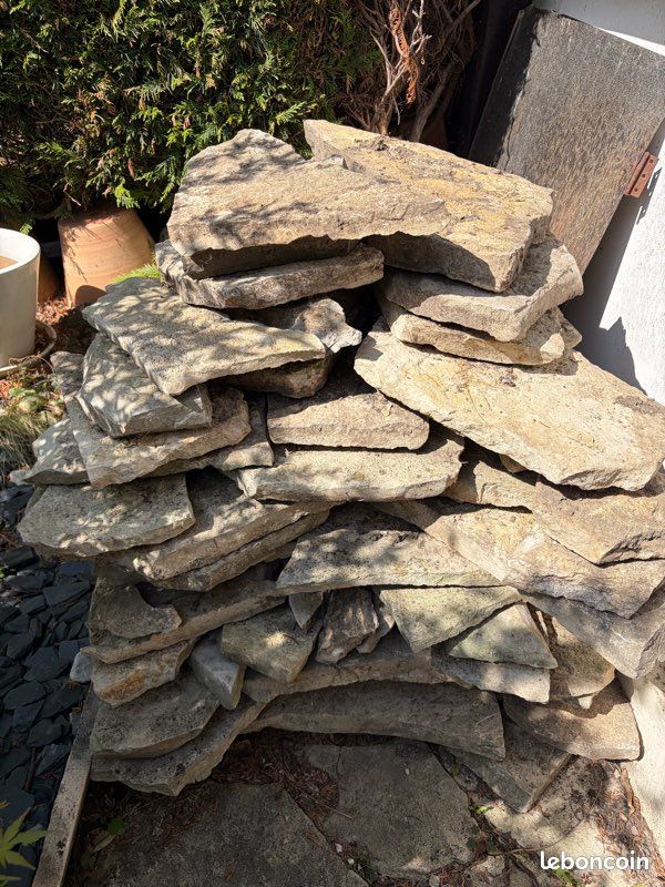 Dalle en pierre naturelle ( opus incertum ) 9/10m2 (image 1)