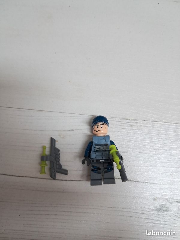 Lego jurassic world (image 1)