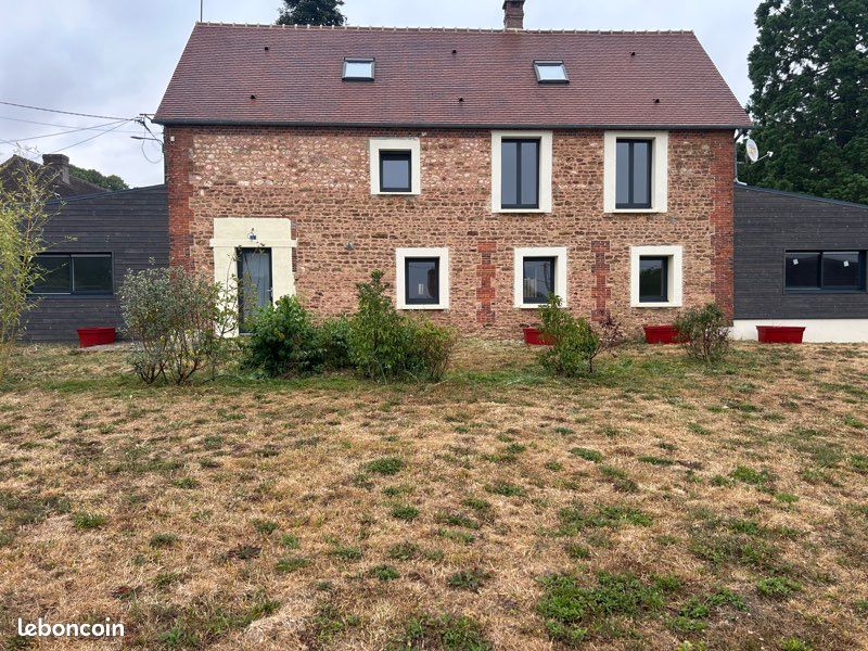Maison 4 pièces 150 m² · à Échauffour · 150 m² · 210 000 €