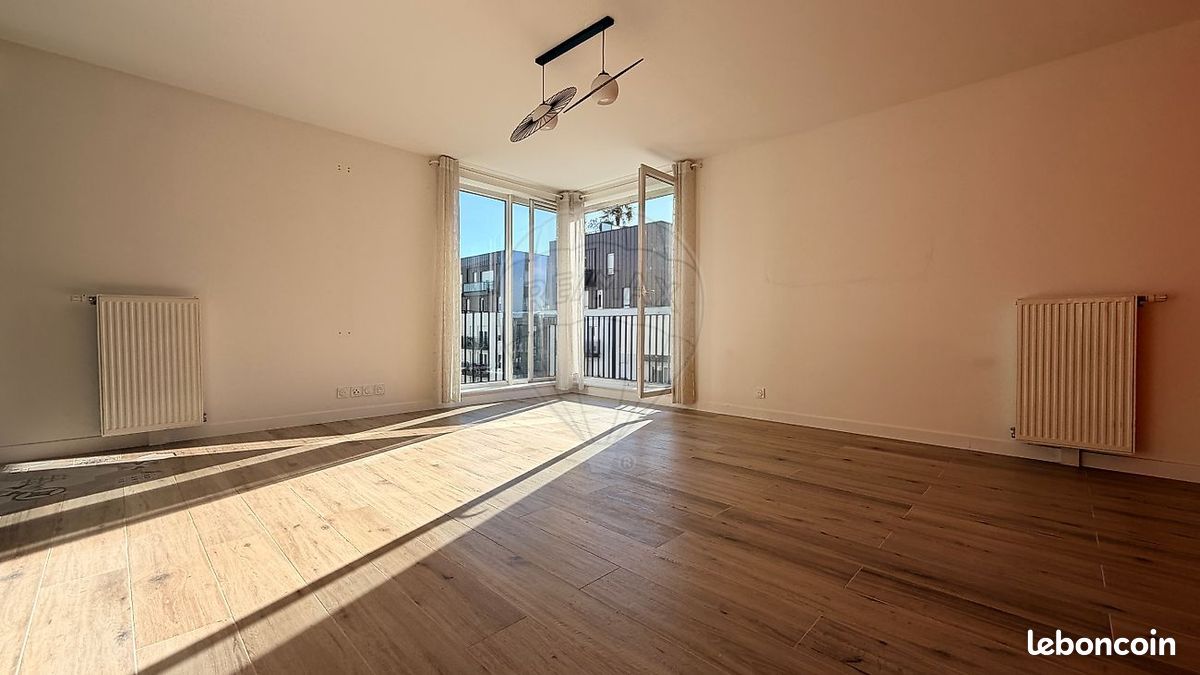 Appartement 4 pièces 80 m² · à Vitry-sur-Seine · 80 m² · 372 000 €