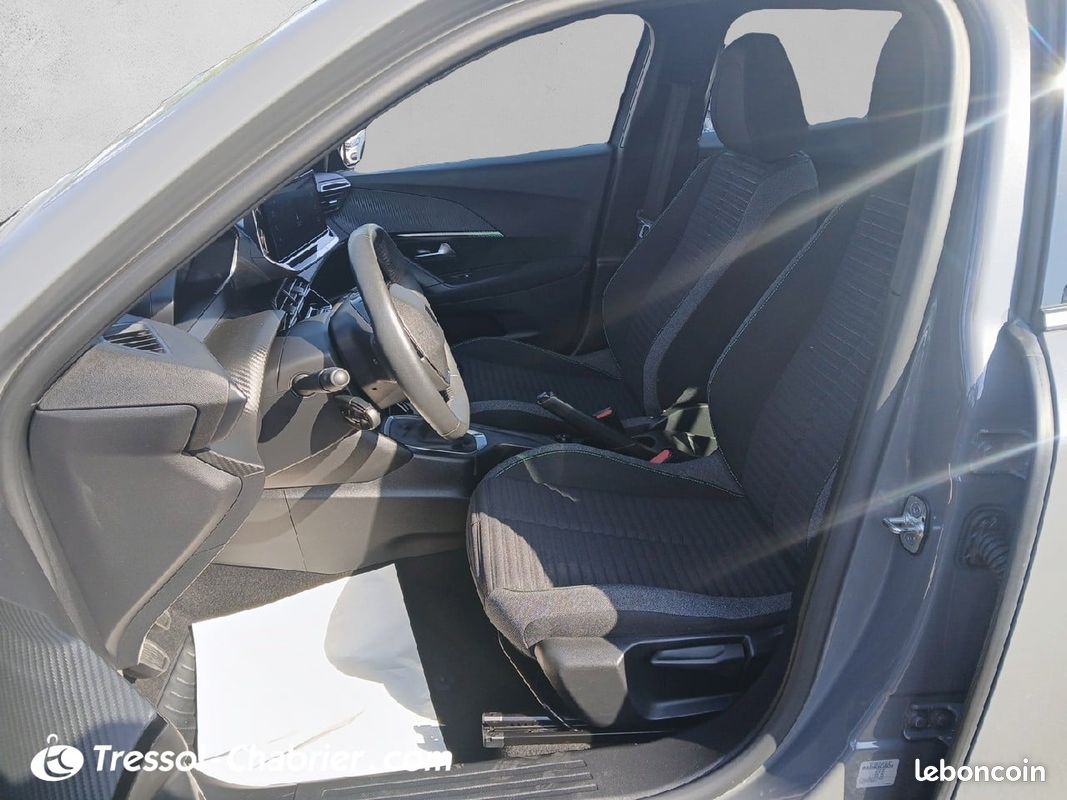 PEUGEOT 2008 PureTech 100 S&S BVM6 Active (image 21)
