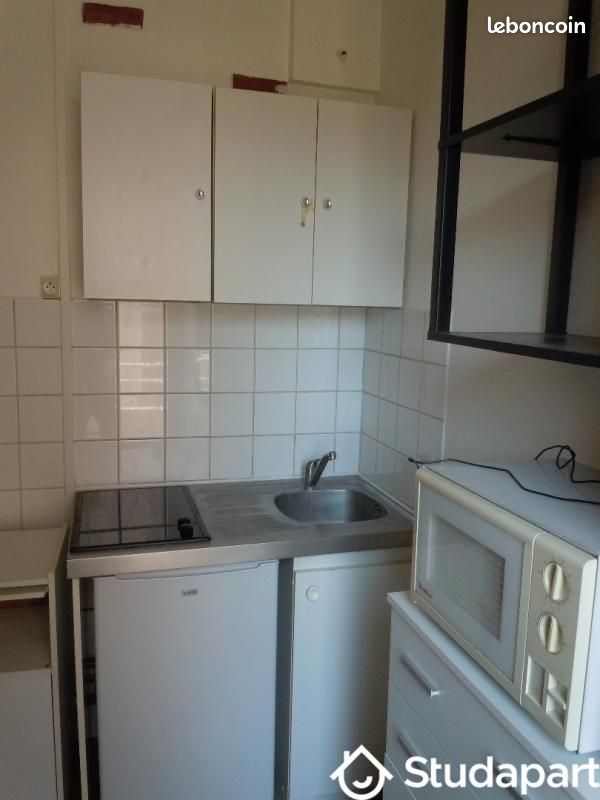 Appartement 1 pièce 14 m² · à Grenoble · 14 m² · 360 €