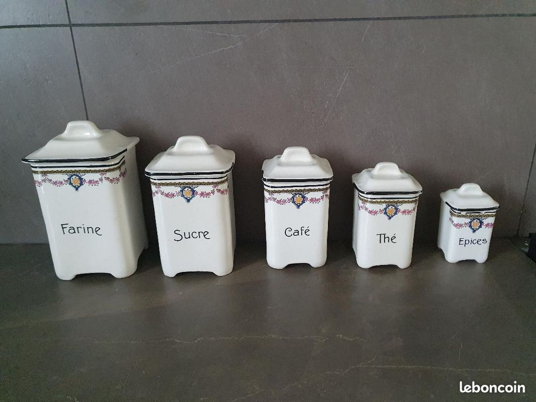 Pots à épice anciens (image 1)