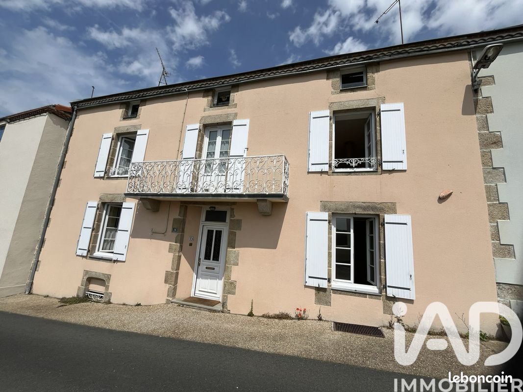 Maison 4 pièces 100 m² · à Mauléon · 100 m² · 119 900 €