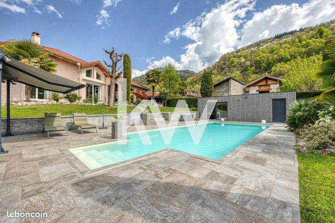 Maison 6 pièces 170 m²