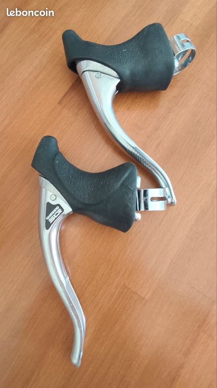 1 paire de supports de levier de changement de frein de vélo couvre les capots for Shimano St-5700 105 couvercle de levier de changement de vitesse en caoutchouc