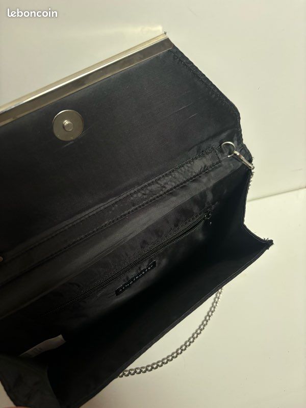 Pochette plate noir de soirée (image 3)