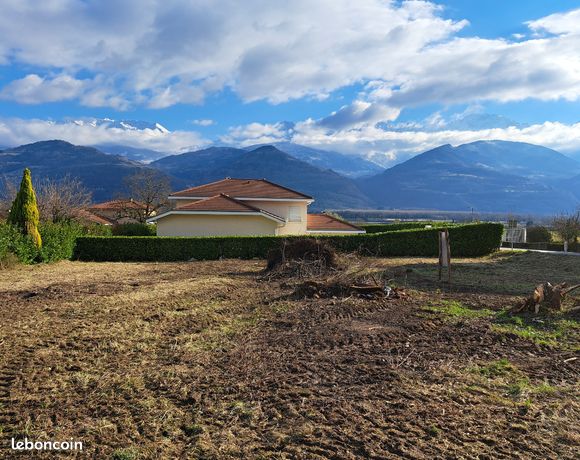 Vends terrain viabilisé de 900 m² à Bernin