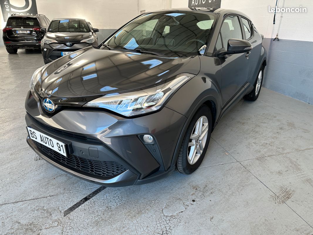 Toyota C-HR 1.8 Hybride 122 Dynamic Ultimate / Sièges chauffants - radar AV et AR / 1ère main / TVA Récupérable / Historique d'entretien Toyota (image 1)