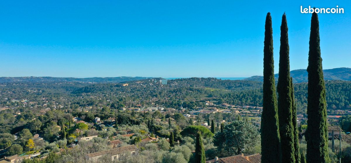 Maison 8 pièces 215 m² · à Le Tignet · 215 m² · 699 000 €