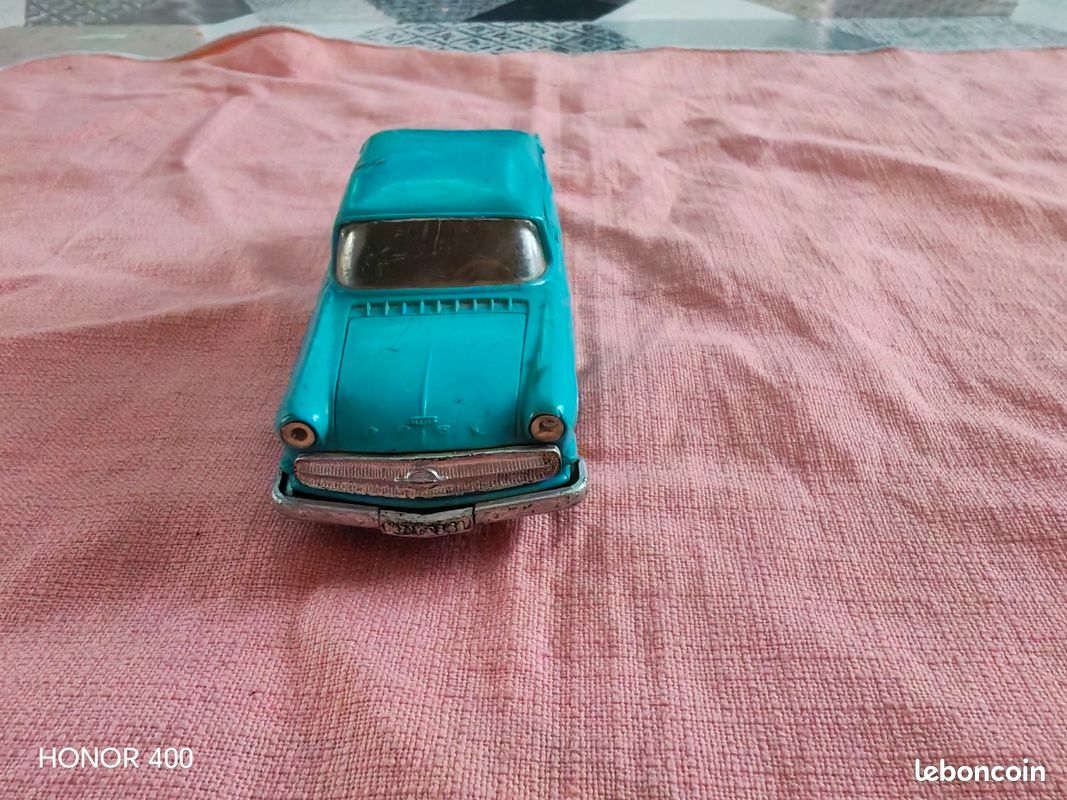 Modèle Réduit Norev 1/43 Opel Kapitan Vert D'eau - Occasion - État Correct Avec Défauts