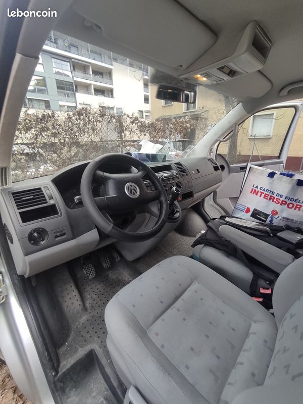 VOLKSWAGEN TRANSPORTER T5 L2 9 places (image 3)