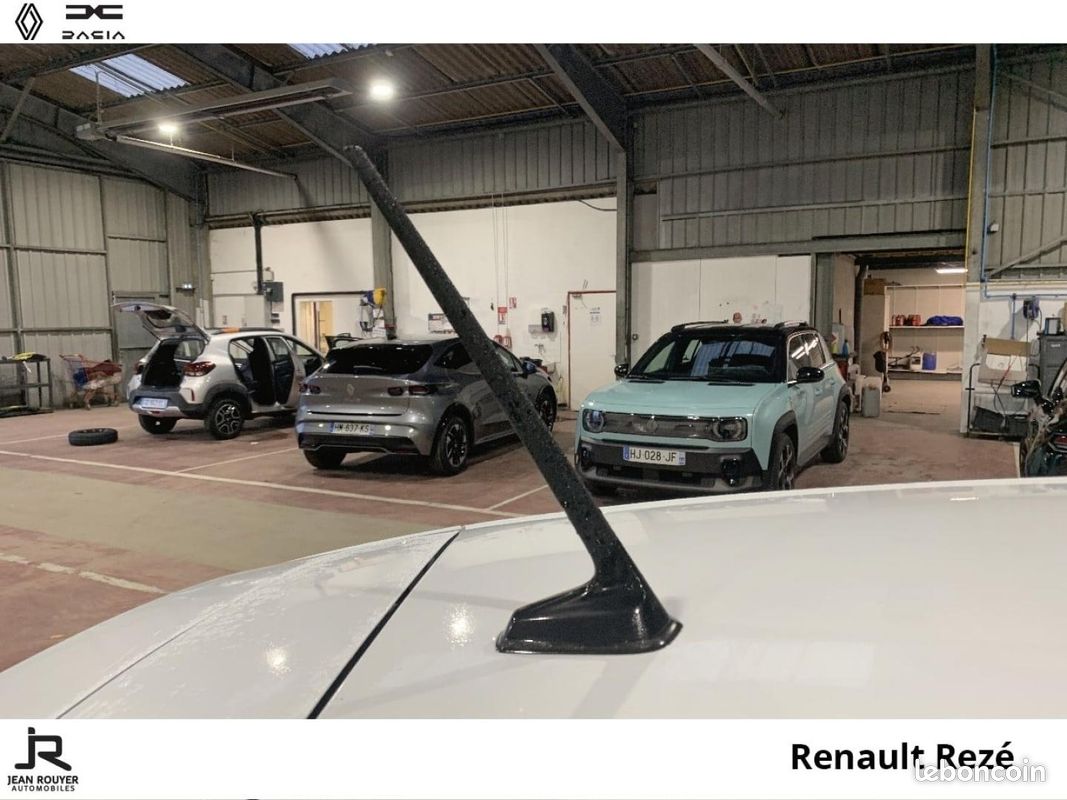 Renault Clio 1.0 TCe 90ch Evolution - 25 (image 29)