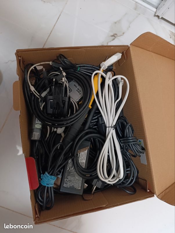 Câbles d'alimentation, chargeurs téléphone et PC (image 3)