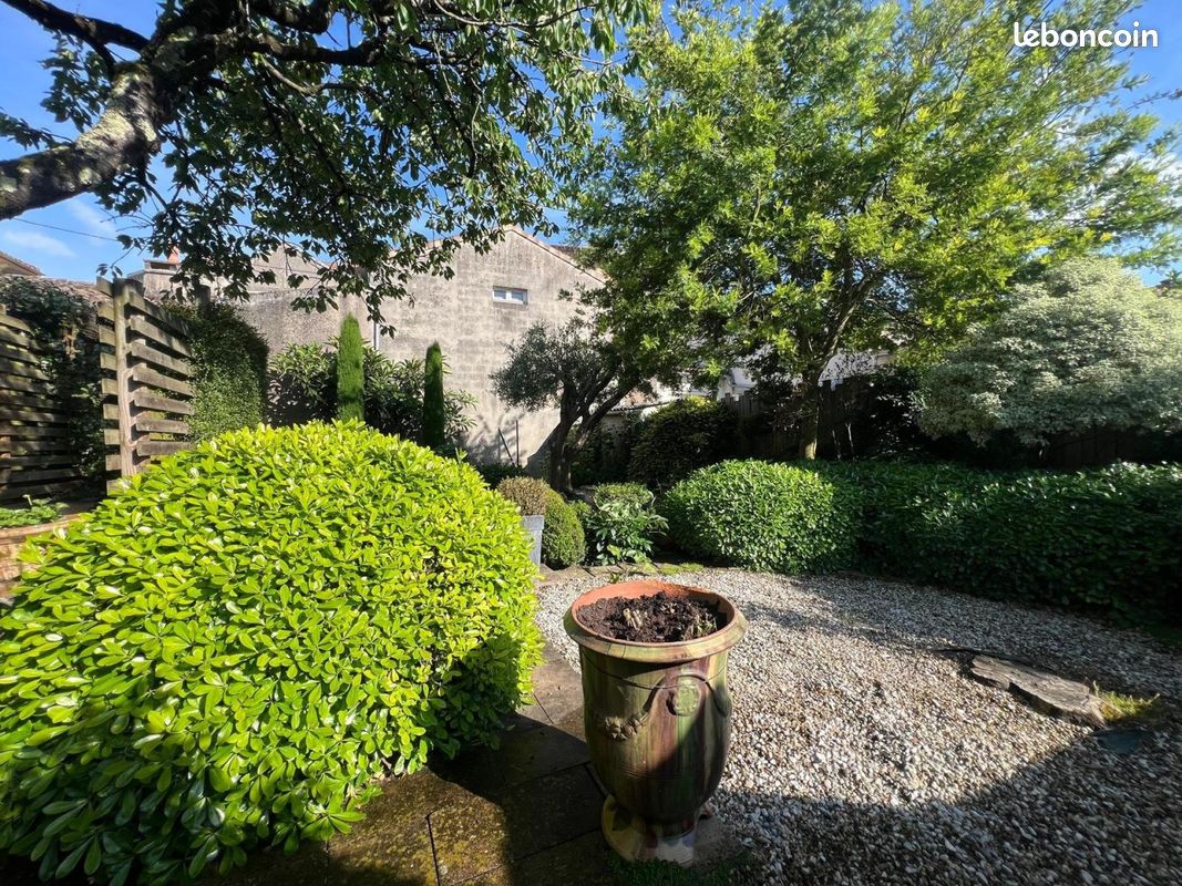 Maison 7 pièces 245 m² · à Tonneins · 245 m² · 195 000 €