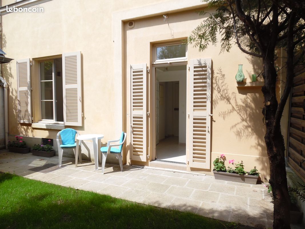 Appartement 2 pièces 40 m² · à Versailles · 40 m² · 1 445 €/mois