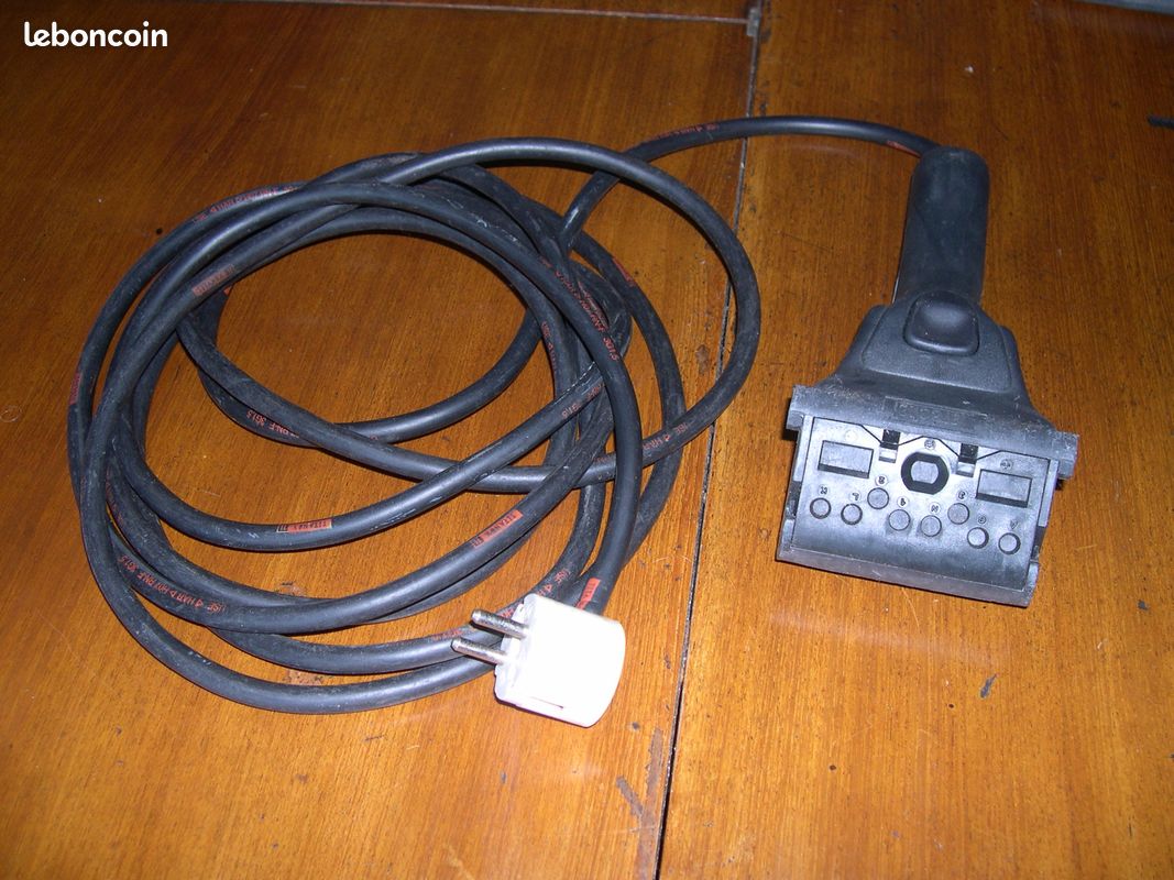 Cable de recharge maréchal 106 electrique PSA (image 1)