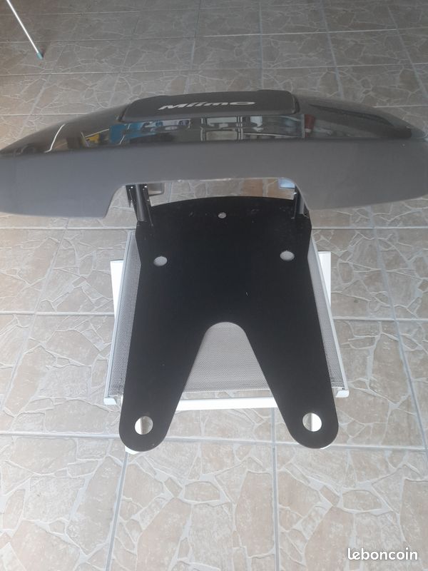 Abri Robot Honda (image 1)