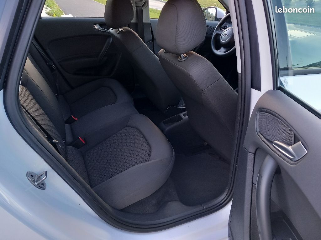 Audi A1 sportback 1.2 TFSI 86 Ambition Luxe (image 5)