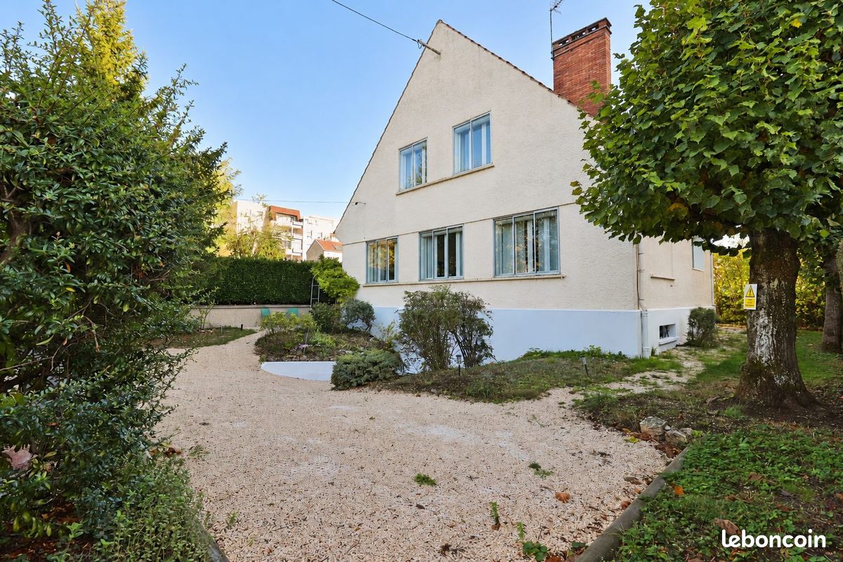 Maison 6 pièces 138 m² · à Dijon · 138 m² · 398 000 €