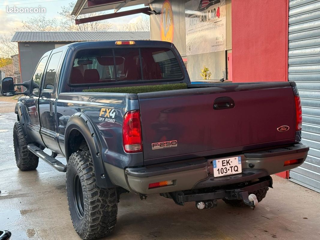 Ford F250 Lariat - V8 6.0 Diesel - TVA Récupérable (image 4)