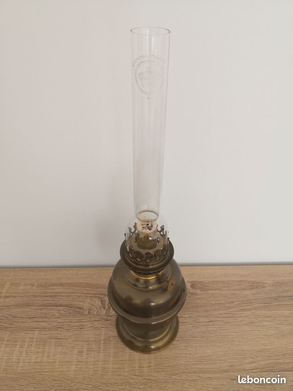 ➡️ Lampe à pétrole fonctionnel (image 1)